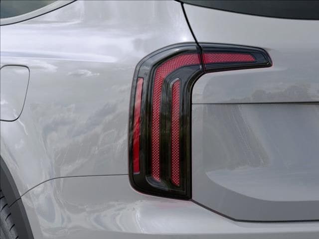 New 2025 Wolf Gray Kia SX-Prestige X-Line image 11