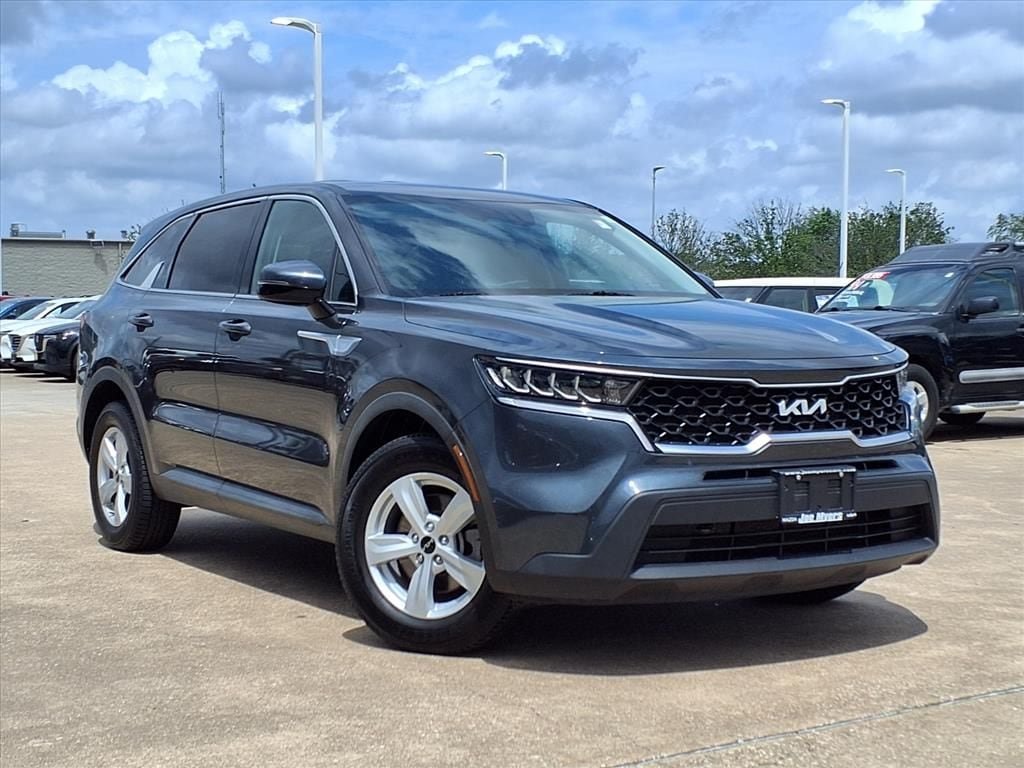 Certified 2022 Kia Sorento LX SUV