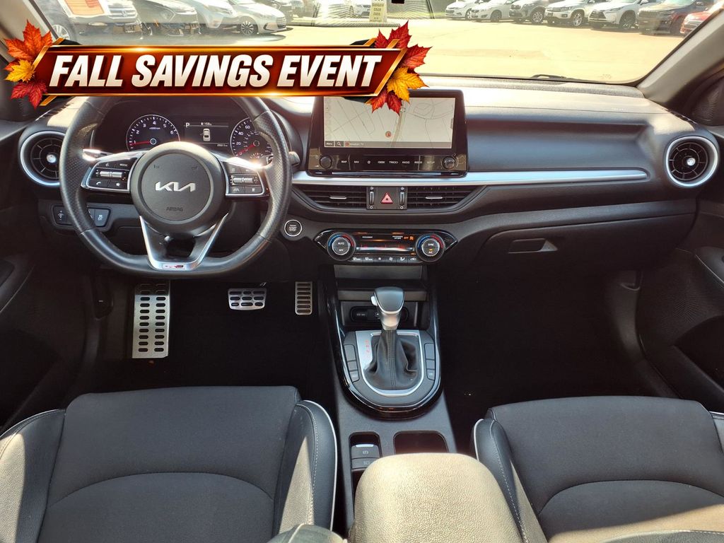 Used 2024 Gravity Gray Kia GT-Line image 9