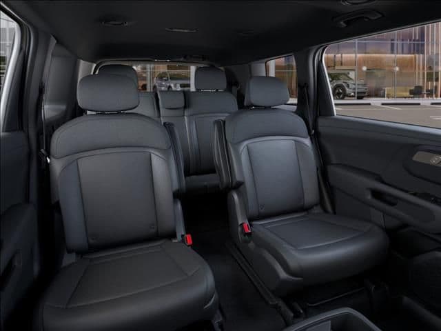 New 2027 Ivory Silver Kia S image 16