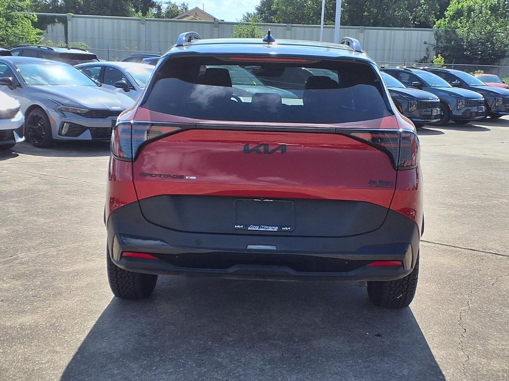New 2026 Runway Red/Black Roof Kia X-Pro Prestige image 8