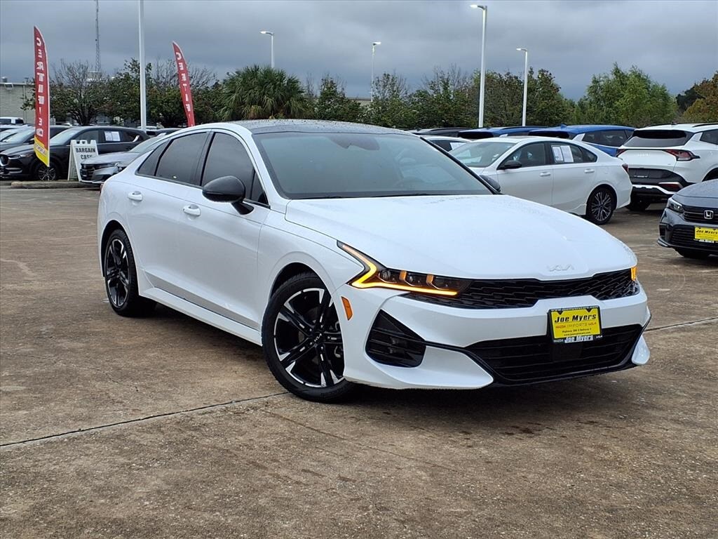 2023 Kia K5 GT-Line's photo