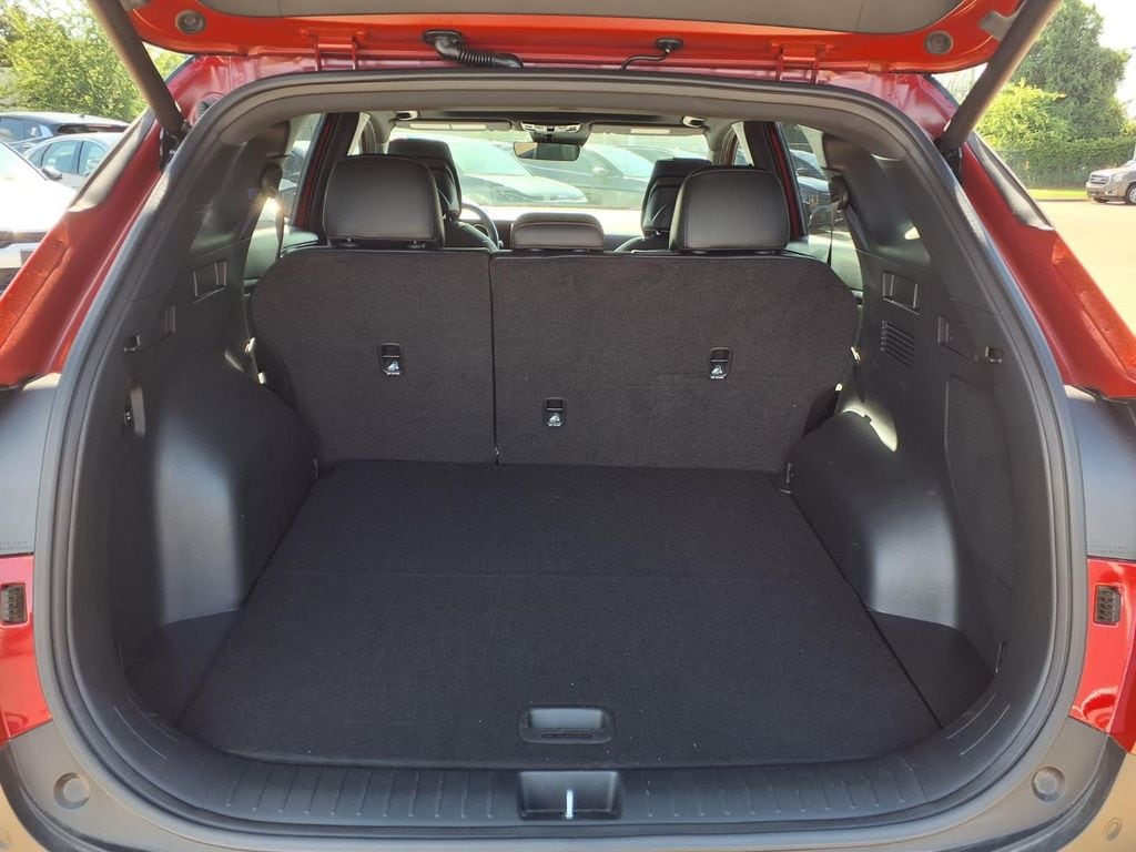 New 2026 Runway Red/Black Roof Kia X-Pro Prestige image 13