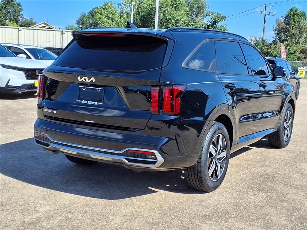 2023 Kia Sorento EX photo 3