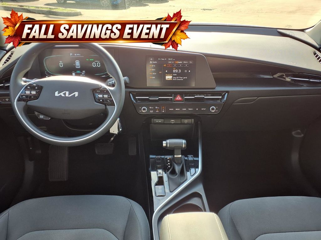 Certified Used 2024 Snow White Pearl Kia LX image 9