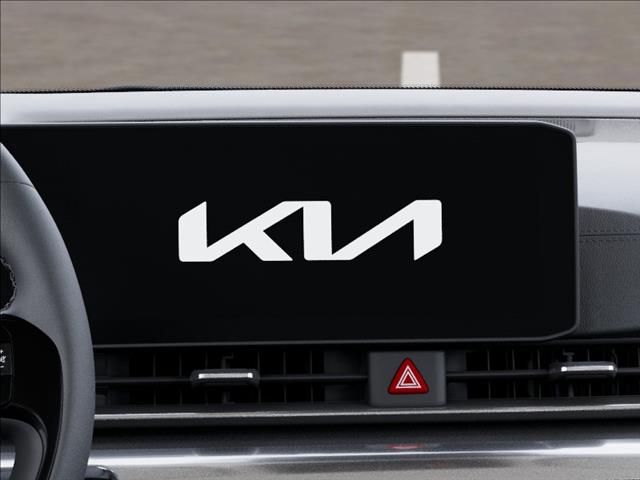 New 2027 Snow White Pearl Kia LXS image 20