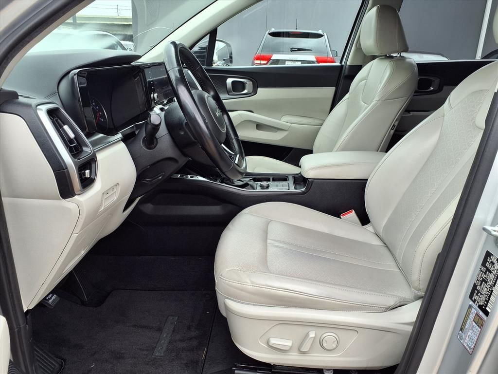Used 2022 Sparkling Silver Kia S image 9