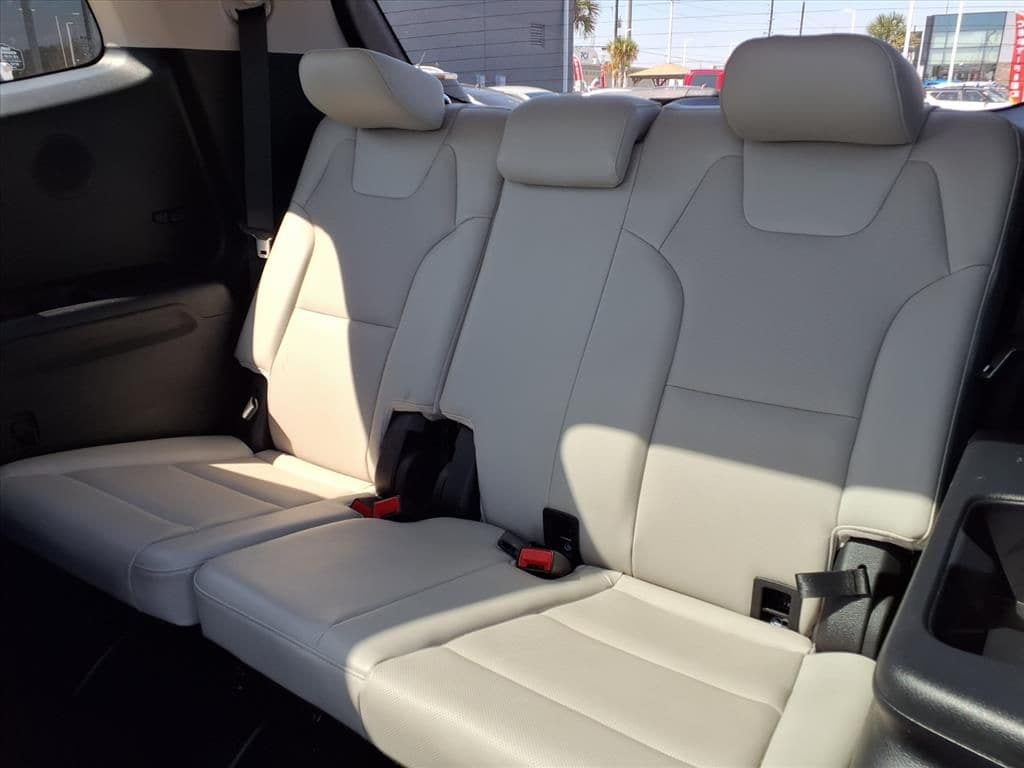 Used 2022 Glacial White Pearl Kia SX image 11