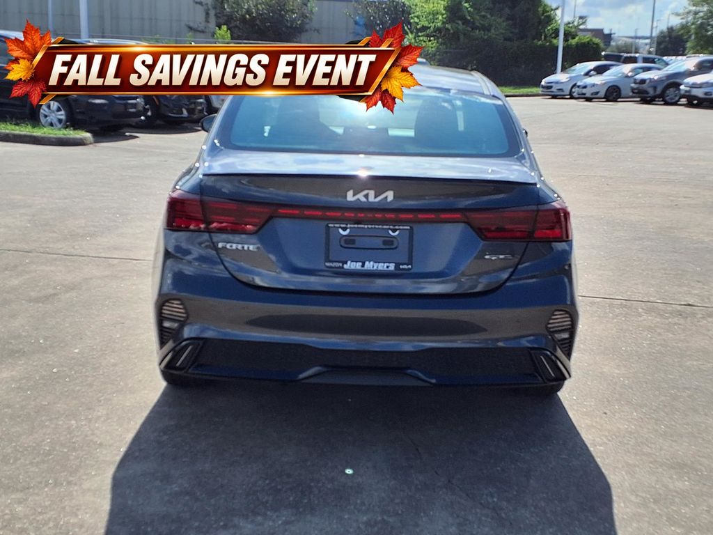 Used 2024 Gravity Gray Kia GT-Line image 8