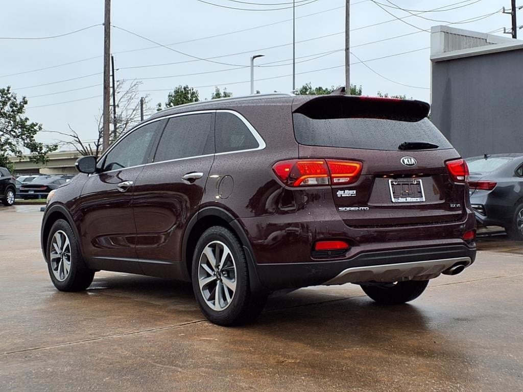 Used 2019 Kia Sorento EX with VIN 5XYPH4A59KG450090 for sale in Houston, TX