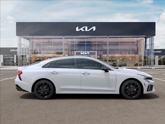 New 2026 Snow White Pearl Kia GT-Line image 7