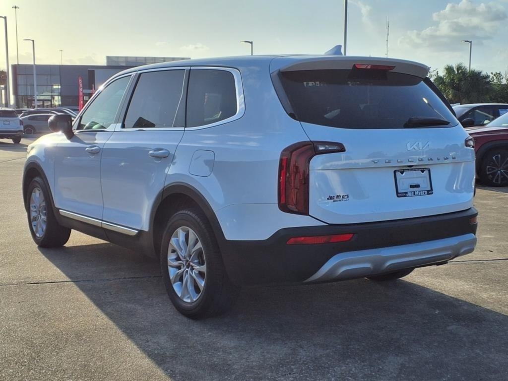 Used 2022 Kia Telluride LX with VIN 5XYP24HC4NG321569 for sale in Houston, TX