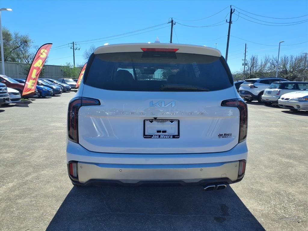 Used 2023 Glacial White Pearl Kia SX image 8