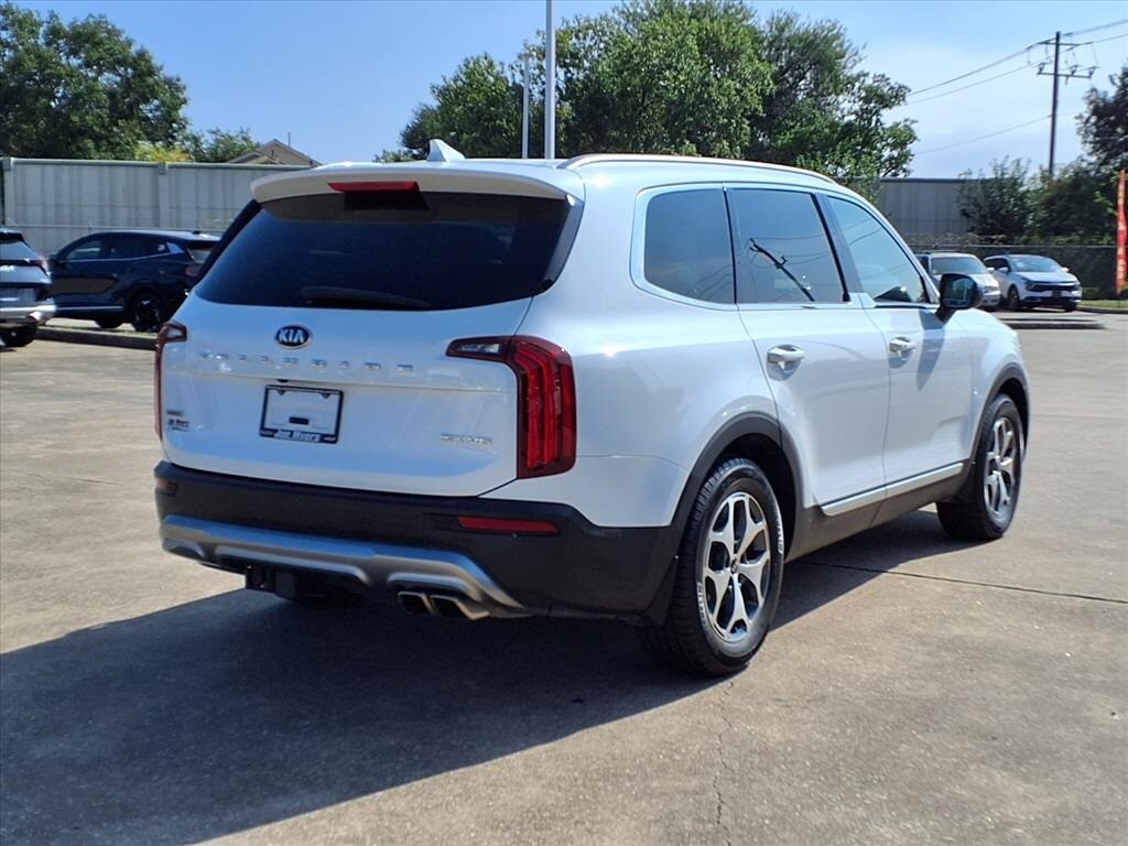 2020 Kia Telluride EX photo 3