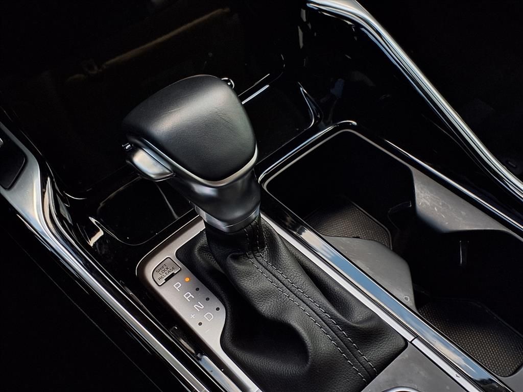 Certified Used 2023 Gravity Gray Kia SX image 24