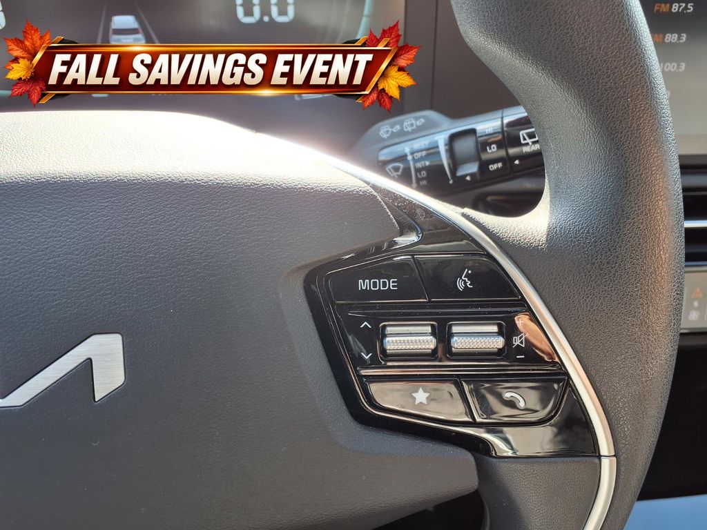 Certified Used 2024 Snow White Pearl Kia LX image 17