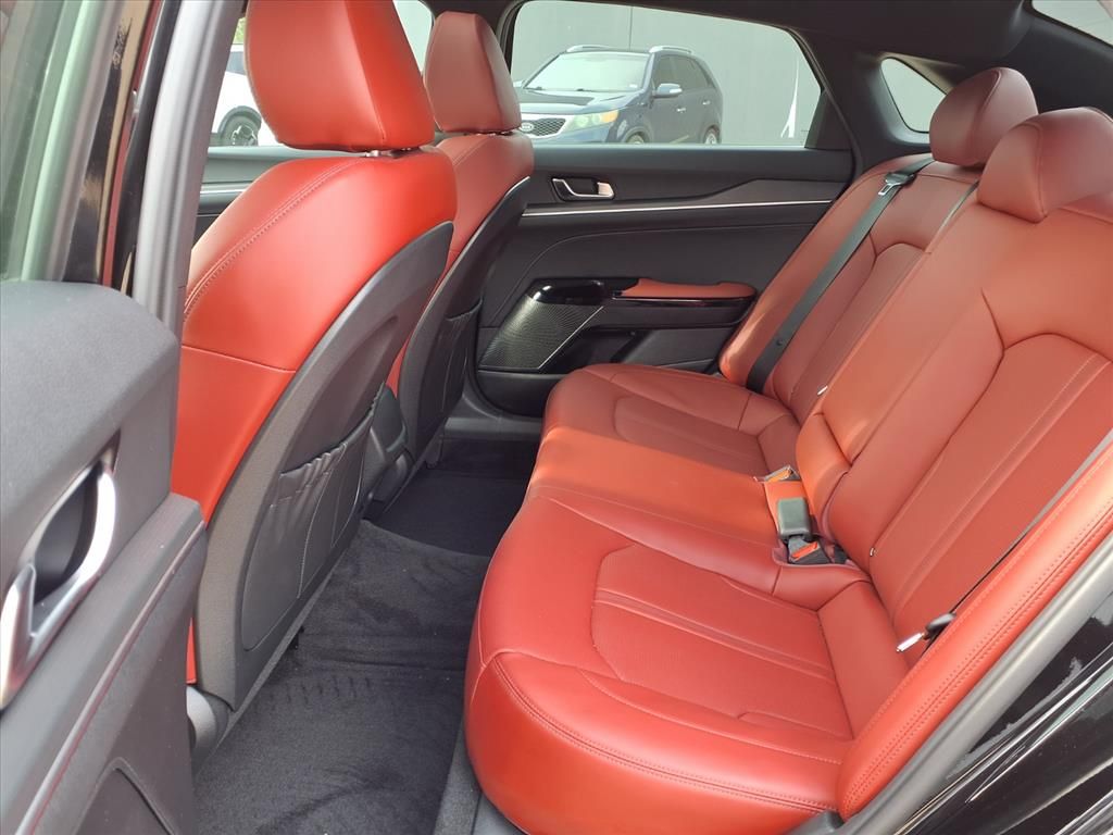 Certified Used 2025 Aurora Black Pearl Kia GT-Line image 12