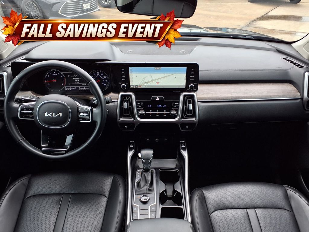 Certified Used 2022 Ebony Black Kia S image 9