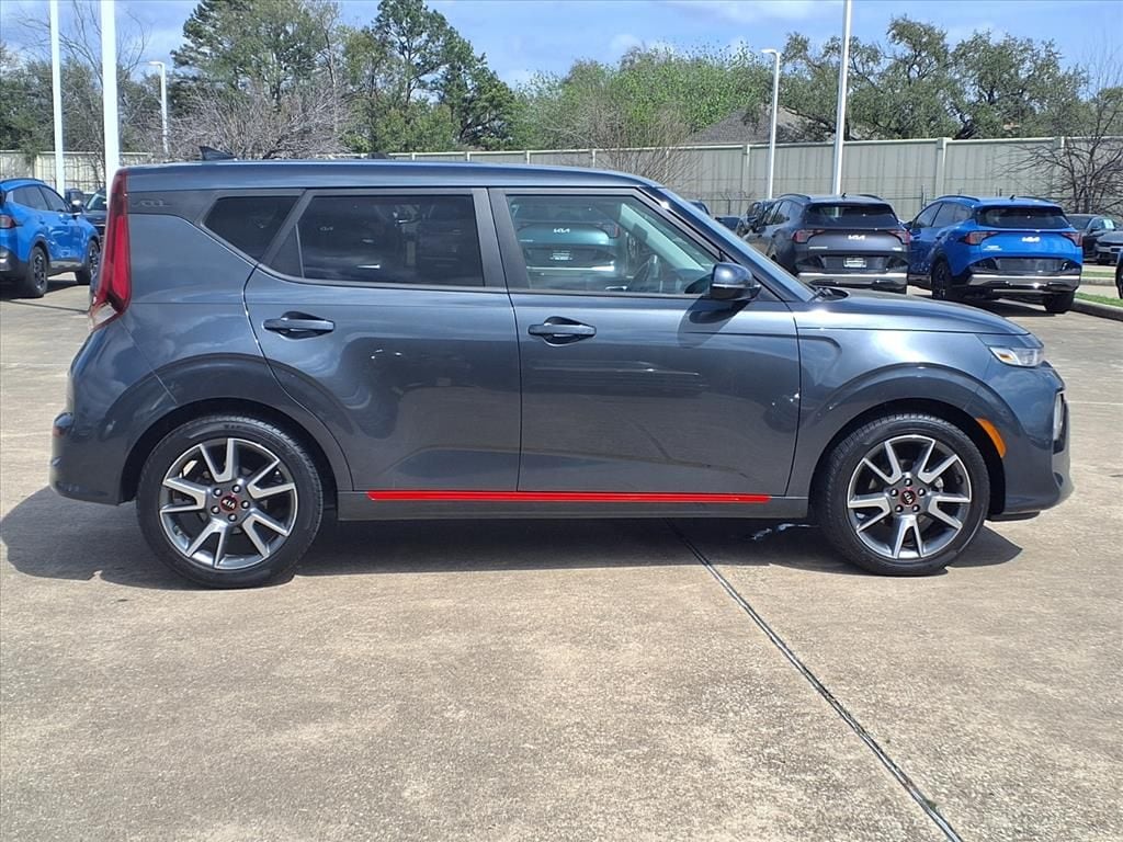 Used 2021 Gravity Gray Kia GT-Line image 28