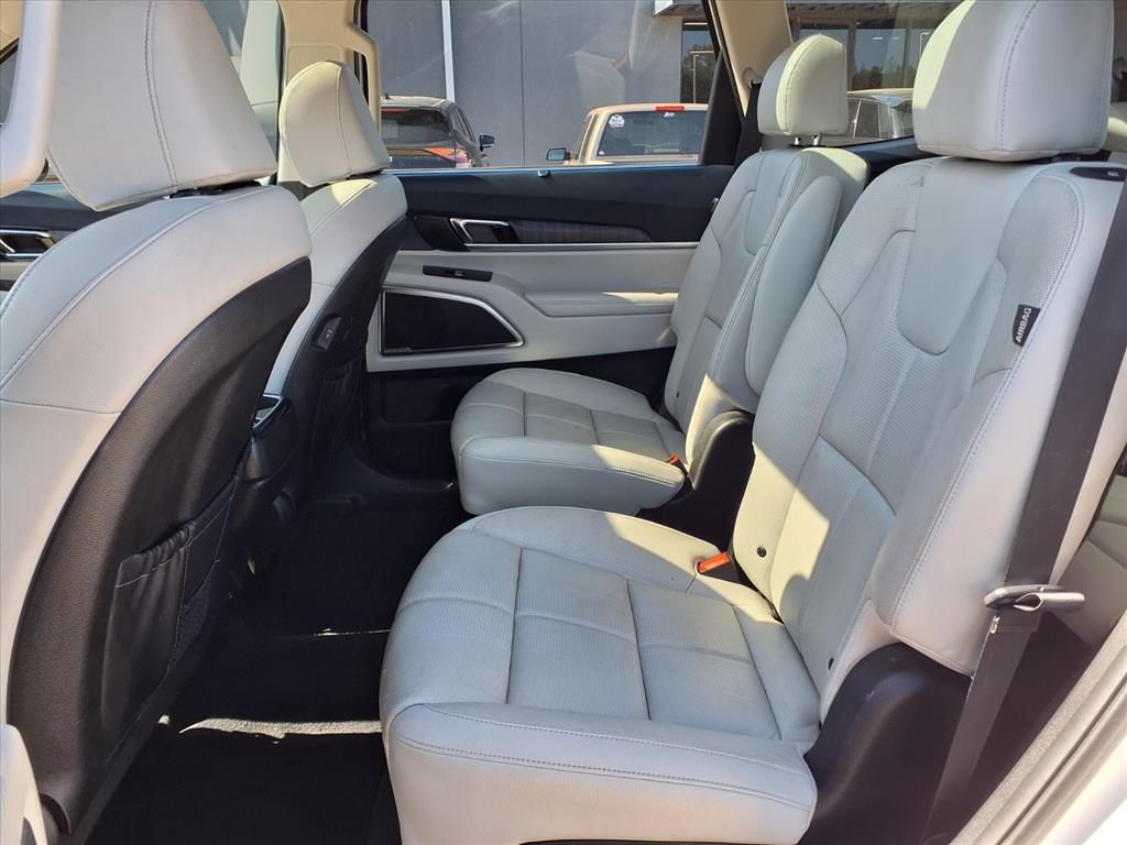 Used 2023 Glacial White Pearl Kia SX image 11