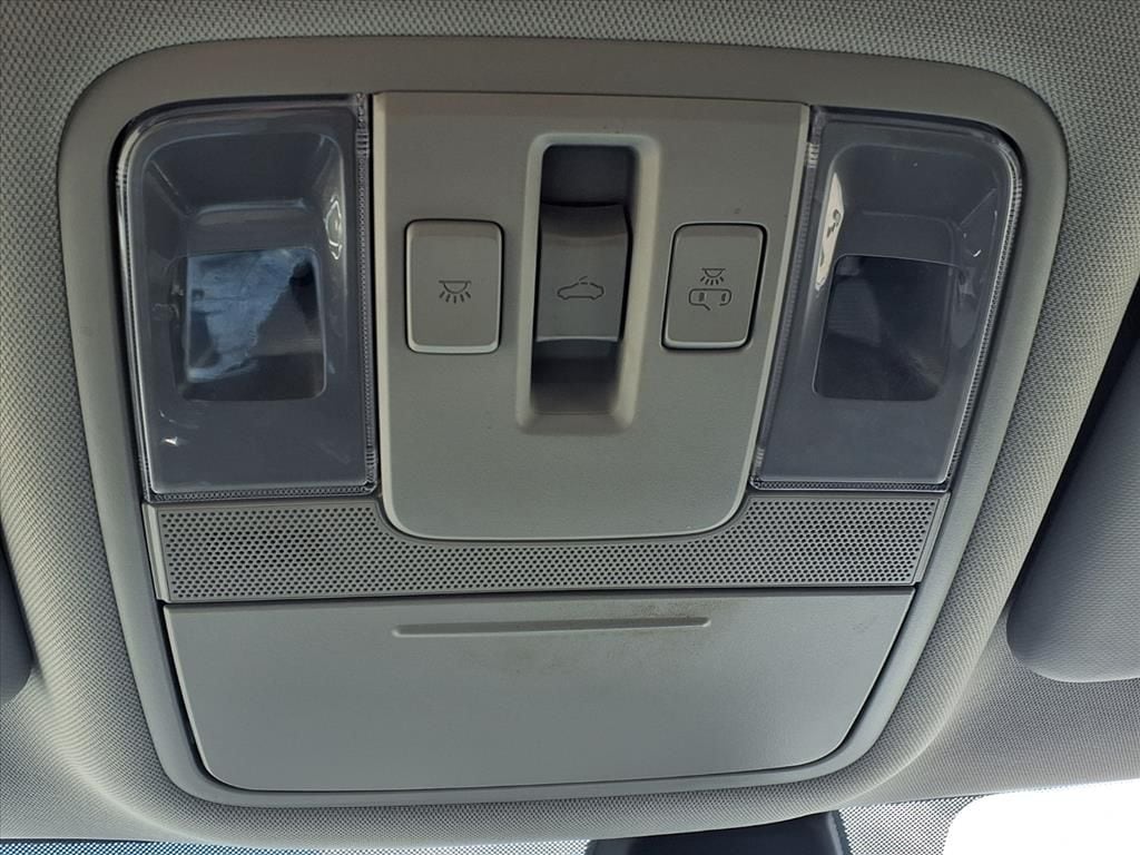 Used 2021 Gravity Gray Kia GT-Line image 24