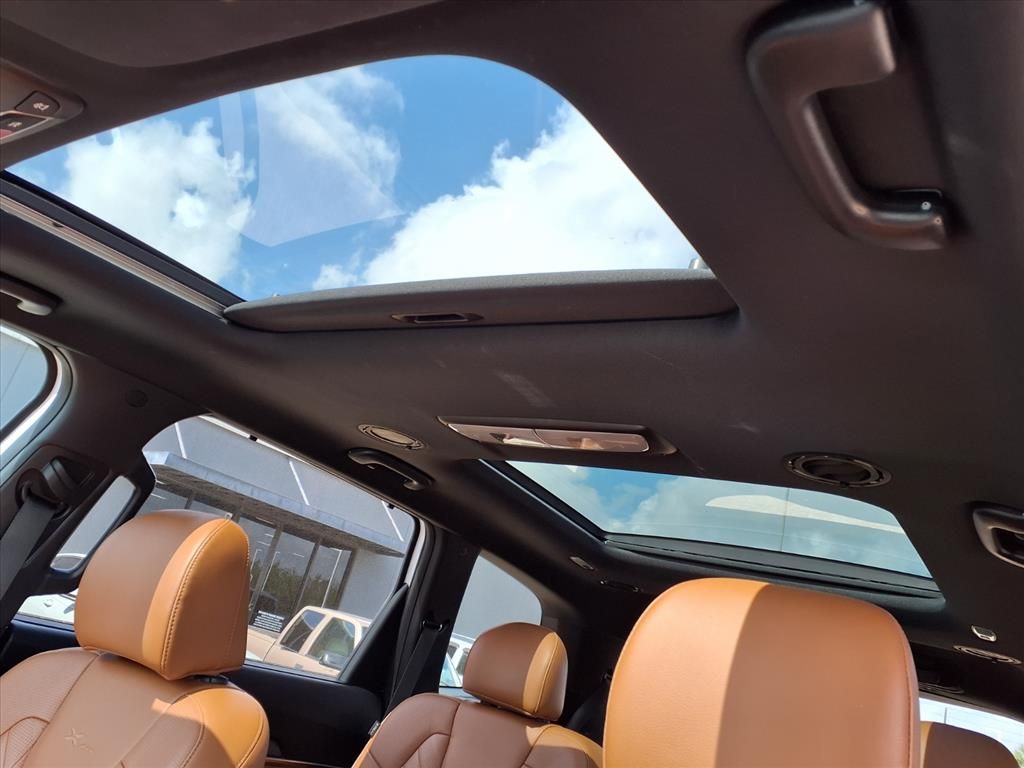 Certified Used 2024 Glacial White Pearl Kia SX X-Pro image 10