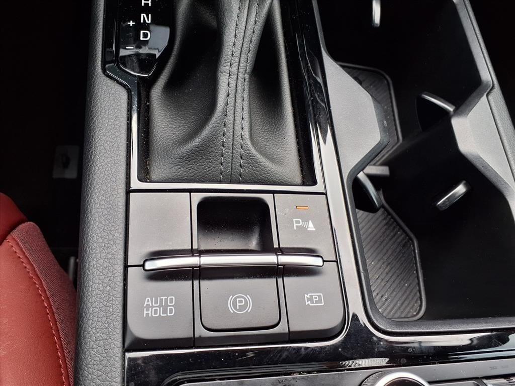 Certified Used 2025 Aurora Black Pearl Kia GT-Line image 23