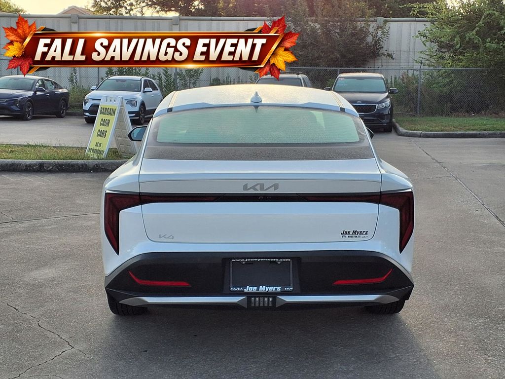 Certified Used 2025 Snow White Pearl Kia LXS image 8