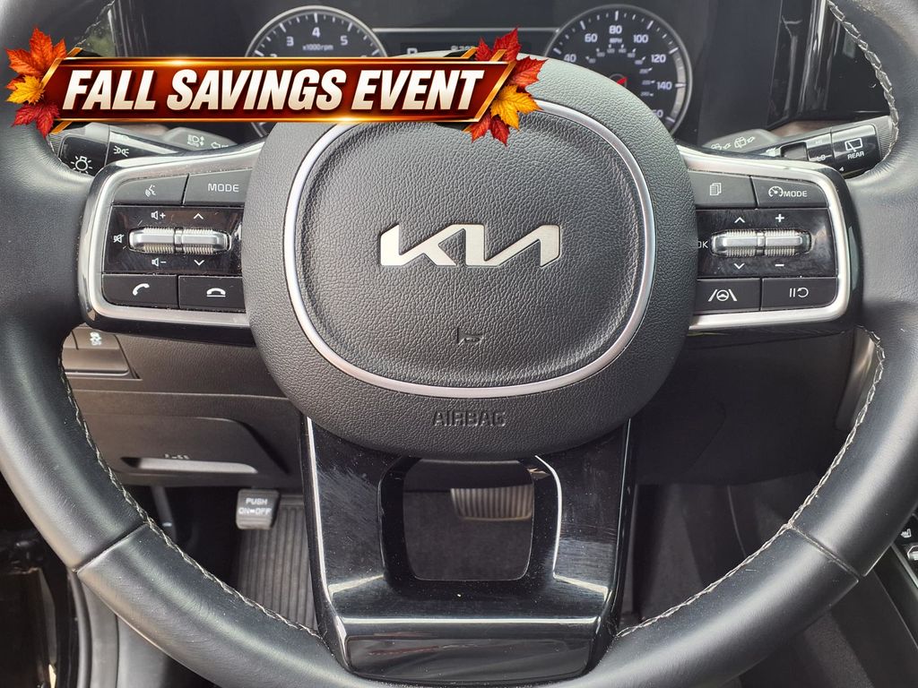 Certified Used 2022 Ebony Black Kia S image 19