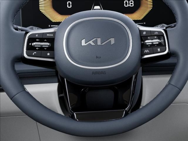 New 2026 Snow White Pearl Kia EX image 22