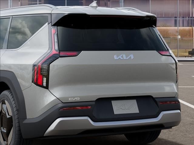 New 2026 Ivory Silver Kia Wind image 13