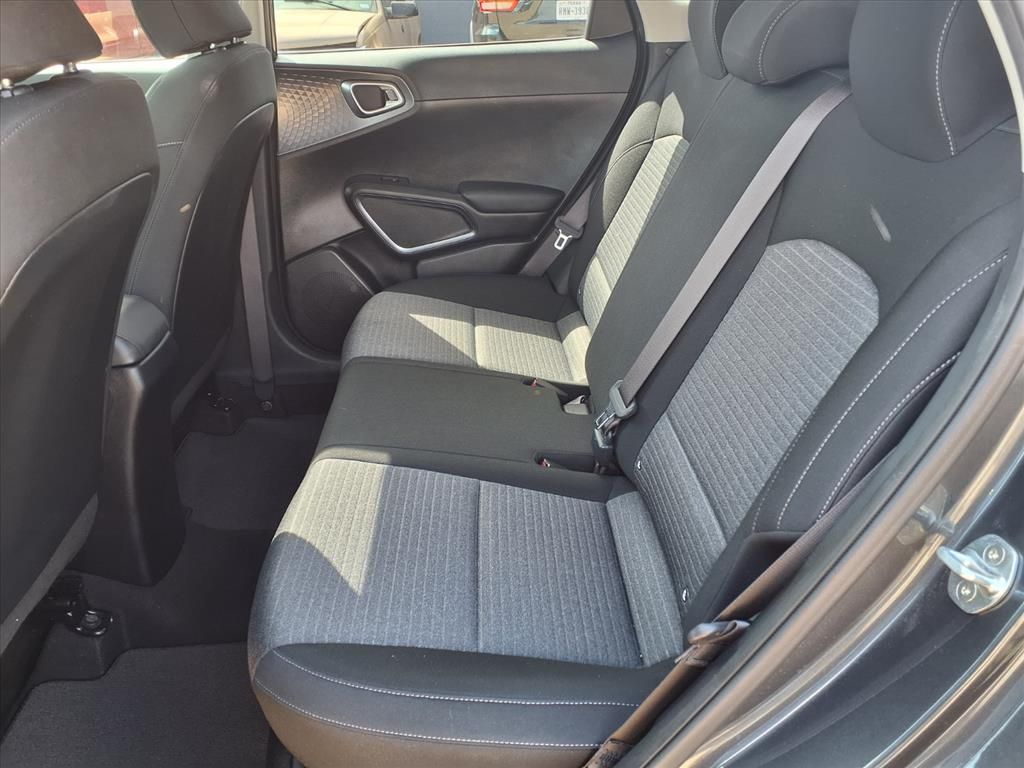 Used 2021 Gravity Gray Kia GT-Line image 9