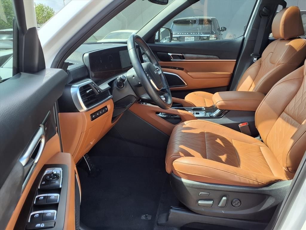 Certified Used 2024 Glacial White Pearl Kia SX X-Pro image 11