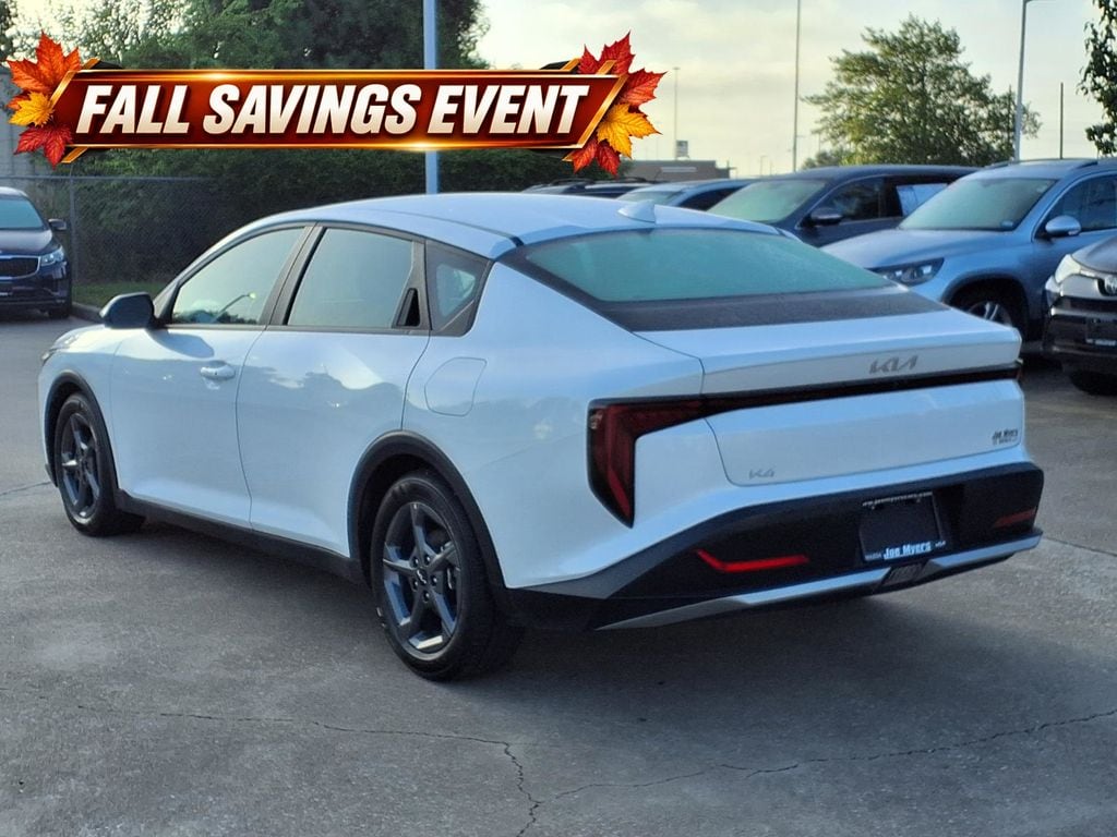 Certified Used 2025 Snow White Pearl Kia LXS image 2