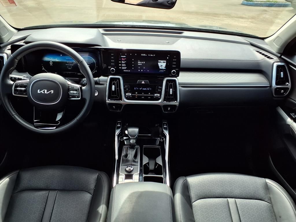 Certified Used 2023 Gravity Gray Kia SX image 14