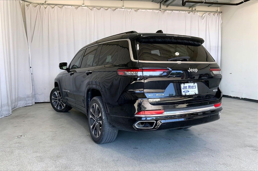 Used 2022 Jeep Grand Cherokee L Overland SUV