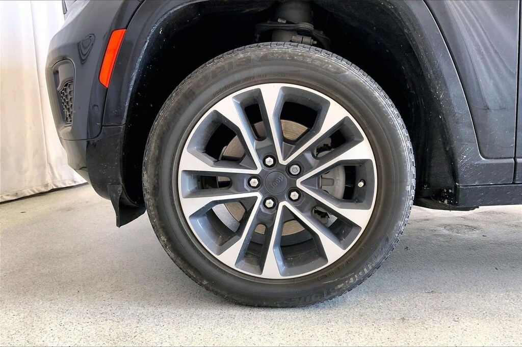 Used 2022 Jeep Grand Cherokee L Overland SUV