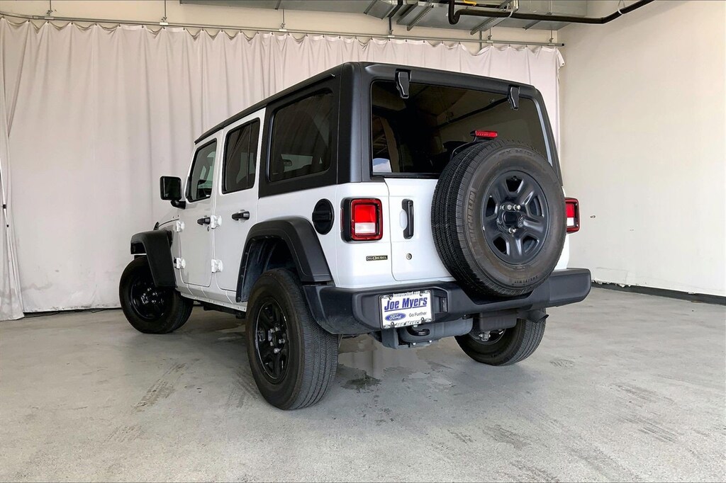 Used 2022 Jeep Wrangler Unlimited Sport SUV