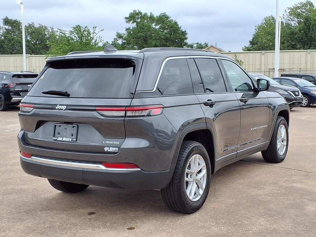 Used 2025 Jeep Grand Cherokee Laredo SUV