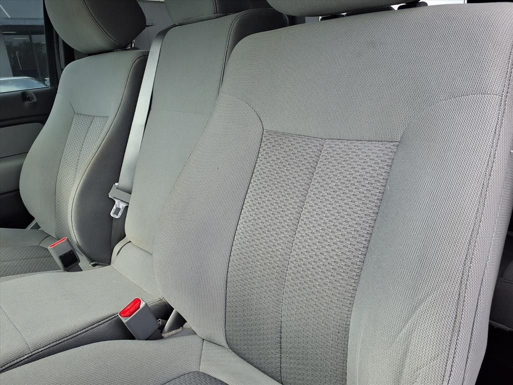 Used 2013 Tuxedo Black Metallic Ford XLT image 7