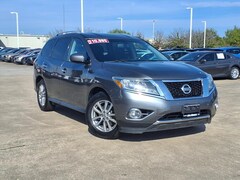 2016 Nissan Pathfinder SV SUV
