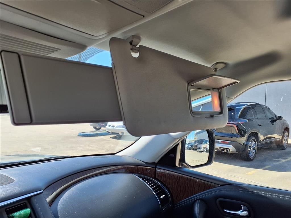 Used 2020 Gun Metallic Nissan SL image 26