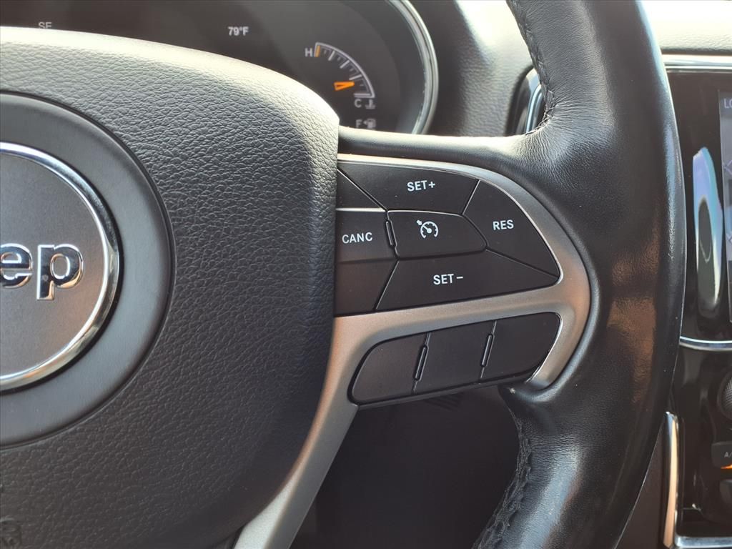 Used 2020 Bright White Clearcoat Jeep Altitude image 19