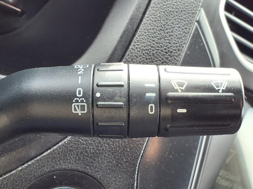 Used 2018 Magnetic Ford XLT image 18