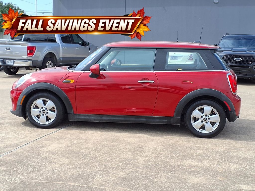 Used 2014 Blazing Red MINI Base image 5