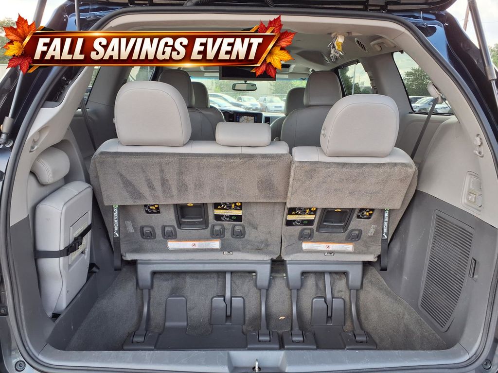 Used 2017 Midnight Black Metallic Toyota XLE Premium image 13