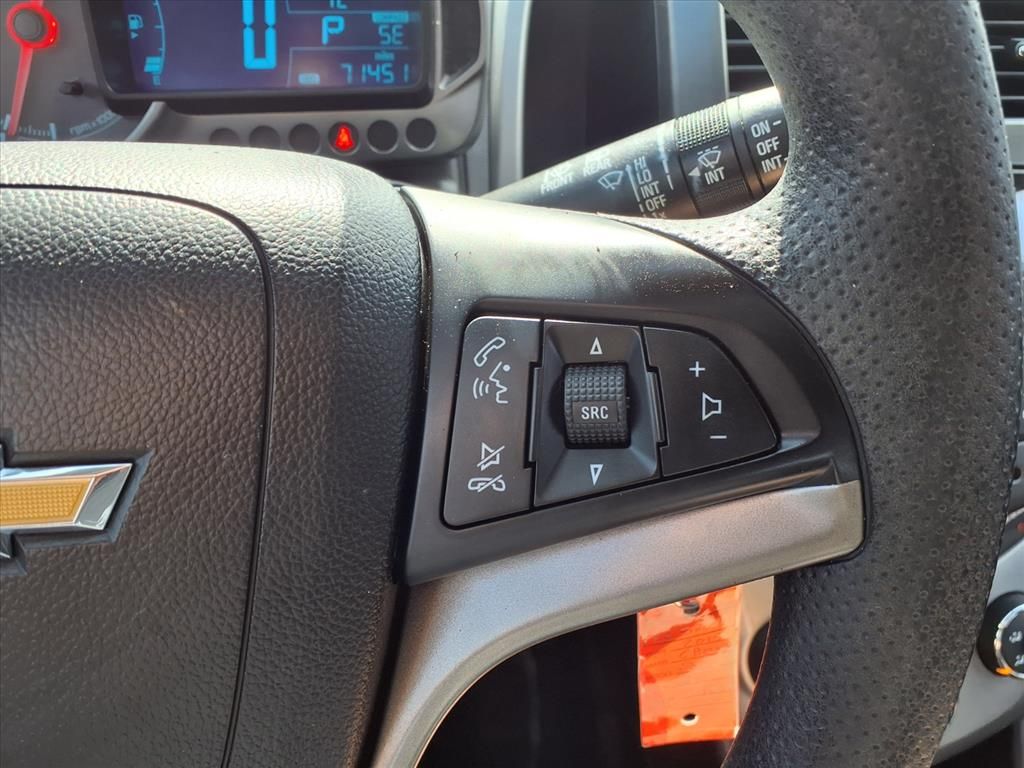 Used 2015 Black Granite Metallic Chevrolet LT image 17