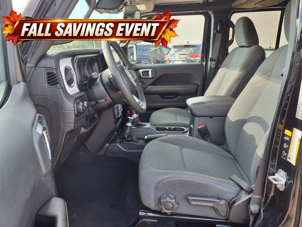 Used 2025 Black Clearcoat Jeep Sahara image 10