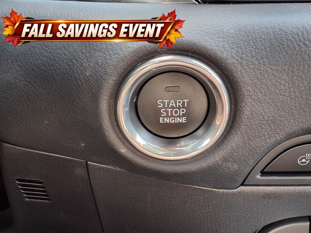 Used 2025 Rhodium White Metallic Mazda 2.5 S Premium Plus Package image 15