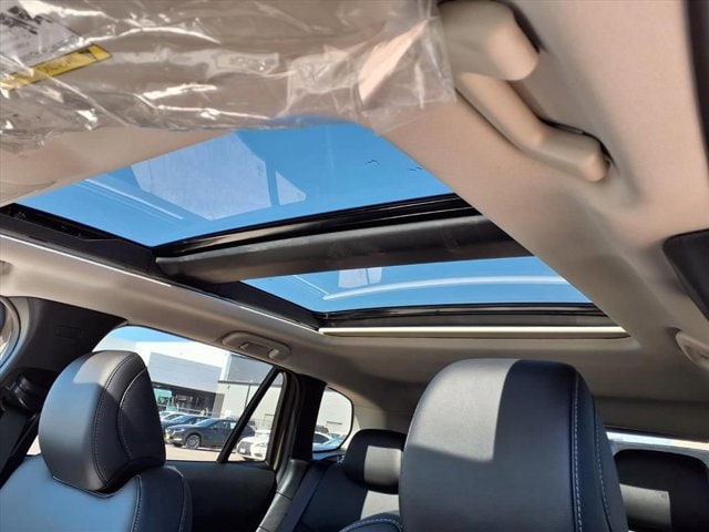 New 2026 Zircon Sand Metallic Mazda 2.5 S Meridian Edition AWD image 4